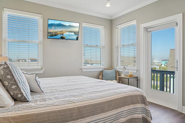 25114 Sausalito Drive, Galveston, TX 77554