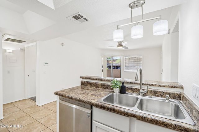 1720 E THUNDERBIRD Road 1086, Phoenix, AZ 85022