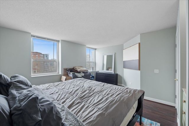 545 N DEARBORN Street 1210, Chicago, IL 60610