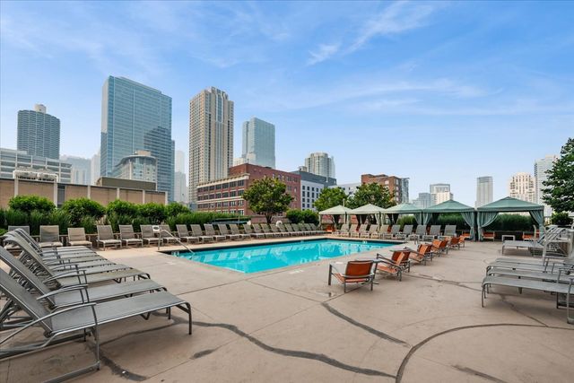 545 N DEARBORN Street 1210, Chicago, IL 60610