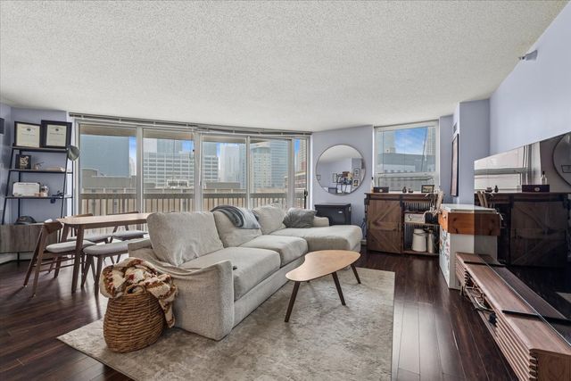 545 N DEARBORN Street 1210, Chicago, IL 60610