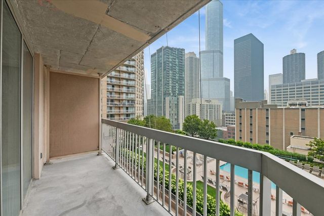 545 N DEARBORN Street 1210, Chicago, IL 60610