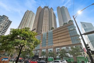 545 N DEARBORN Street 1210, Chicago, IL 60610