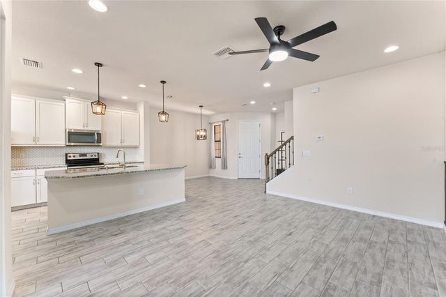 4671 WANDERING WAY, Wesley Chapel, FL 33544