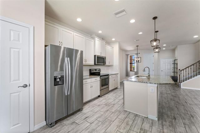 4671 WANDERING WAY, Wesley Chapel, FL 33544