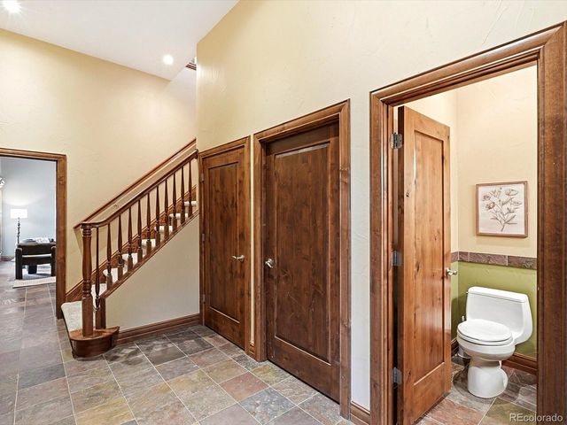 187 Fox Ridge Dr, Evergreen, CO 80439