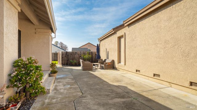 1405 Tillman St, Suisun City, CA 94585