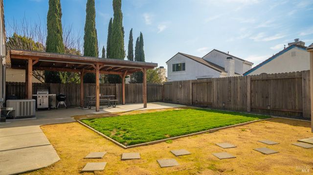 1405 Tillman St, Suisun City, CA 94585