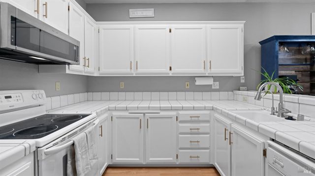 1405 Tillman St, Suisun City, CA 94585