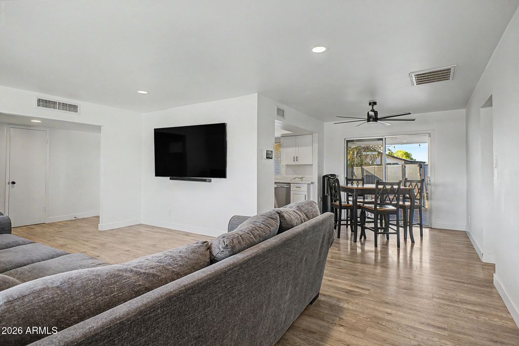 1103 E WATSON Drive, Tempe, AZ 85283 — photo 5