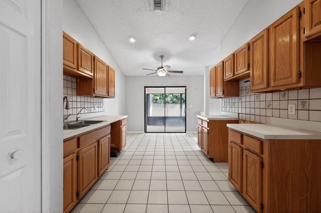 14798 Paddock Drive, Wellington, FL 33414