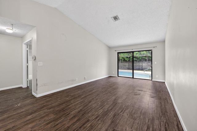 14798 Paddock Drive, Wellington, FL 33414