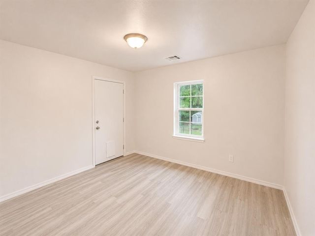 1920 NE 24th Street, Oklahoma City, OK 73111