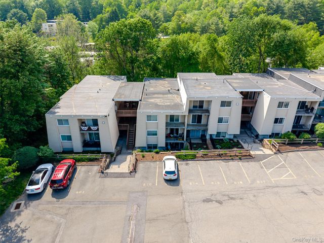 603 Fox Run Lane, Carmel, NY 10512
