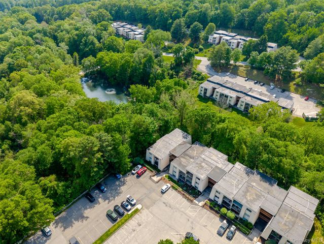 603 Fox Run Lane, Carmel, NY 10512