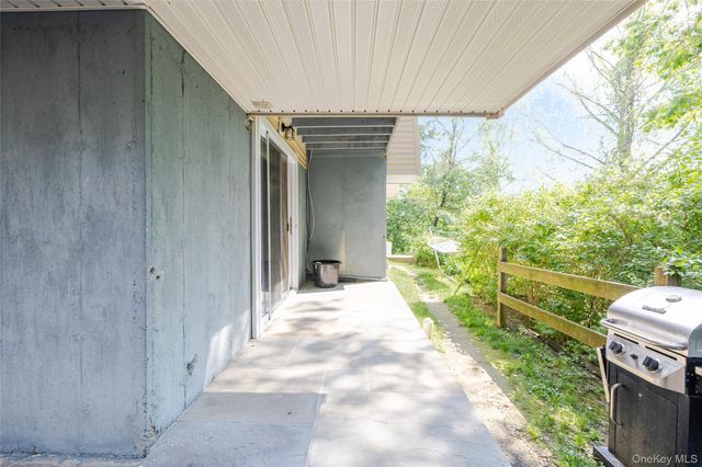 603 Fox Run Lane, Carmel, NY 10512