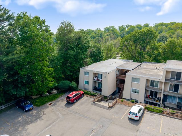603 Fox Run Lane, Carmel, NY 10512