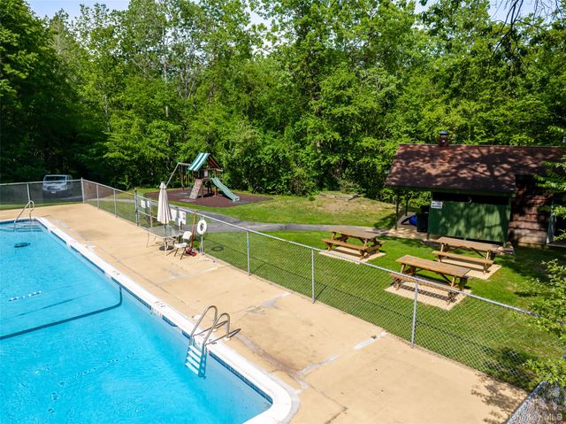 603 Fox Run Lane, Carmel, NY 10512