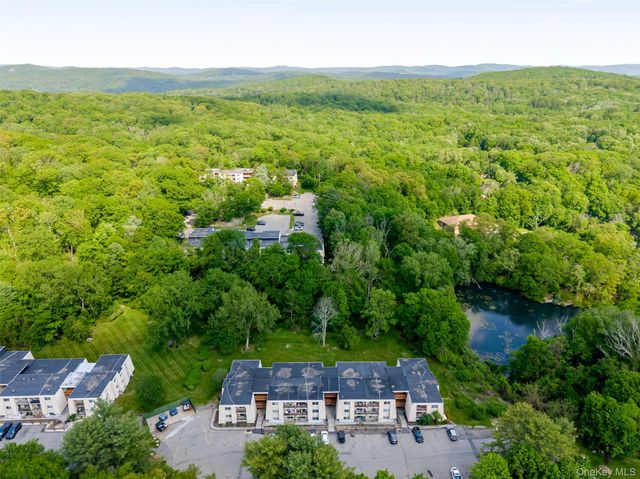603 Fox Run Lane, Carmel, NY 10512