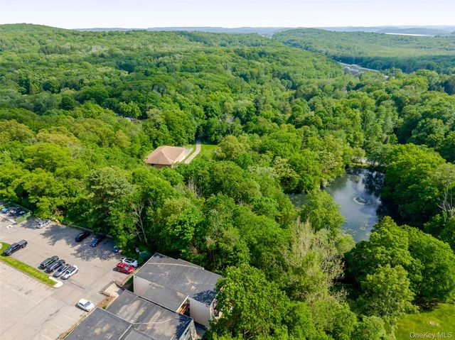 603 Fox Run Lane, Carmel, NY 10512