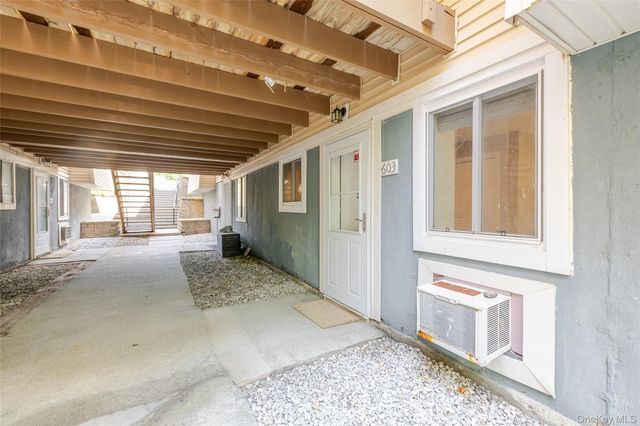 603 Fox Run Lane, Carmel, NY 10512