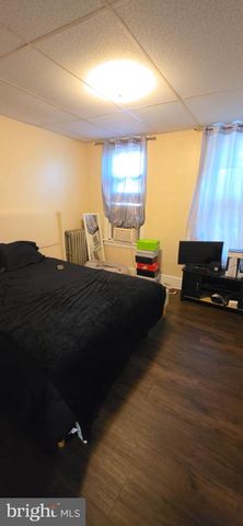 1749 PERKIOMEN AVE, Reading, PA 19602