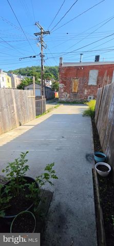 1749 PERKIOMEN AVE, Reading, PA 19602