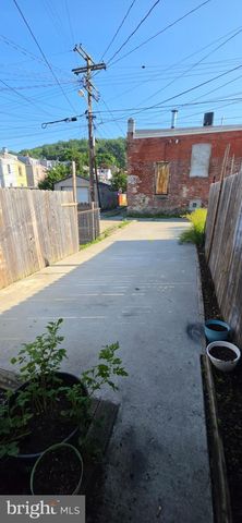 1749 PERKIOMEN AVE, Reading, PA 19602