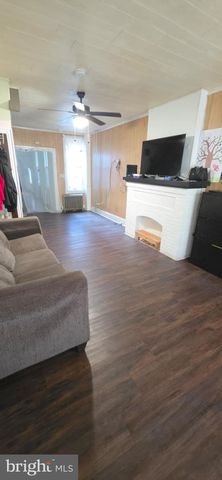 1749 PERKIOMEN AVE, Reading, PA 19602