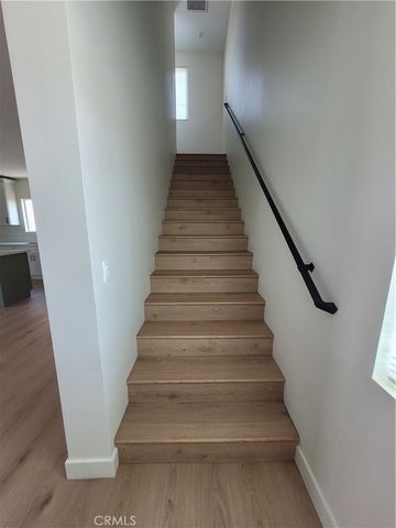 11864 Borden Avenue, San Fernando, CA 91340