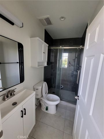 11864 Borden Avenue, San Fernando, CA 91340