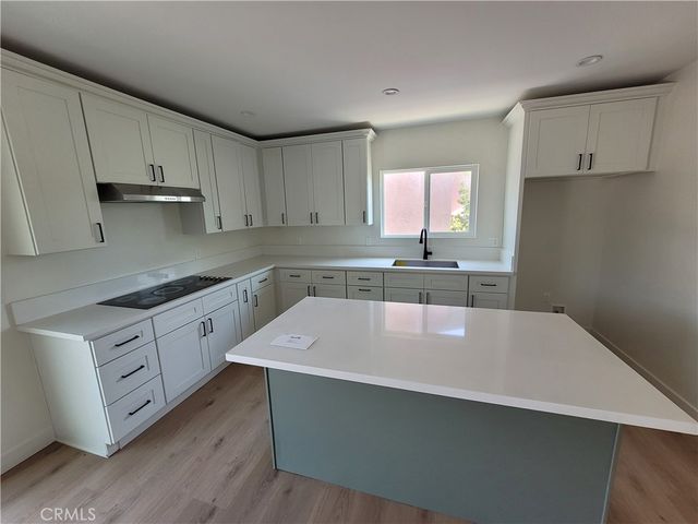 11864 Borden Avenue, San Fernando, CA 91340