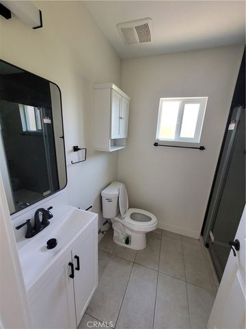 11864 Borden Avenue, San Fernando, CA 91340