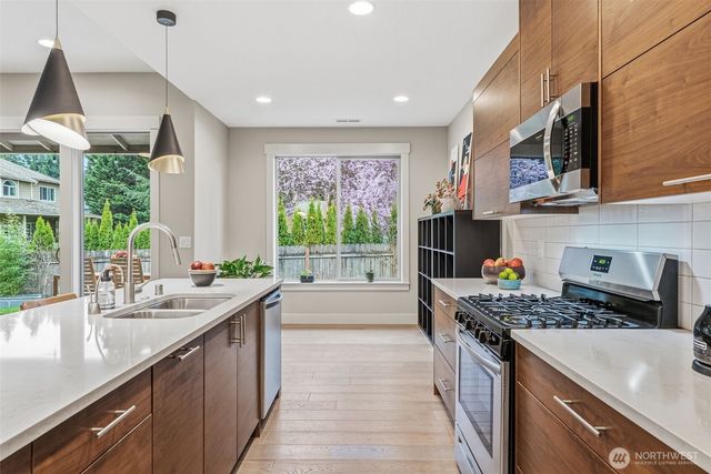 1707 NW 114th Circle, Vancouver, WA 98685