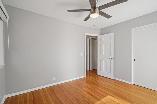 6731 Plymouth Avenue N, Golden Valley, MN 55427