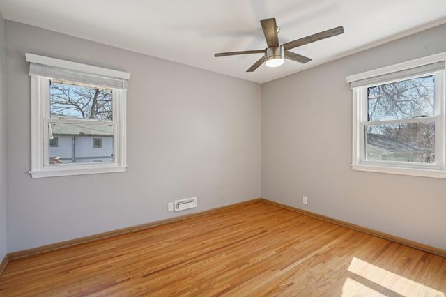 6731 Plymouth Avenue N, Golden Valley, MN 55427