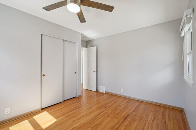 6731 Plymouth Avenue N, Golden Valley, MN 55427