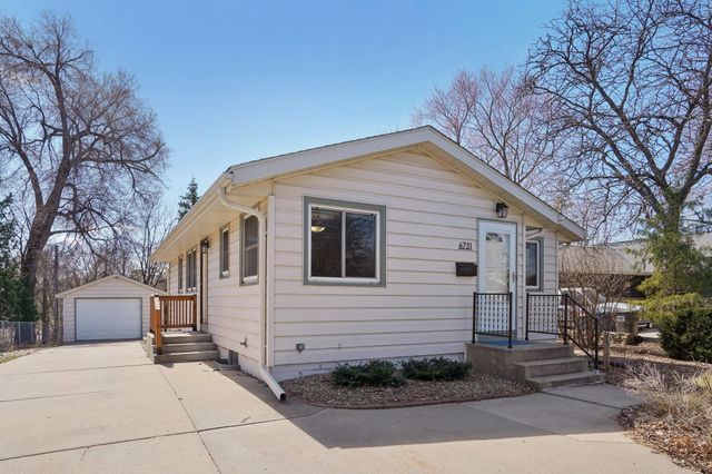 6731 Plymouth Avenue N, Golden Valley, MN 55427