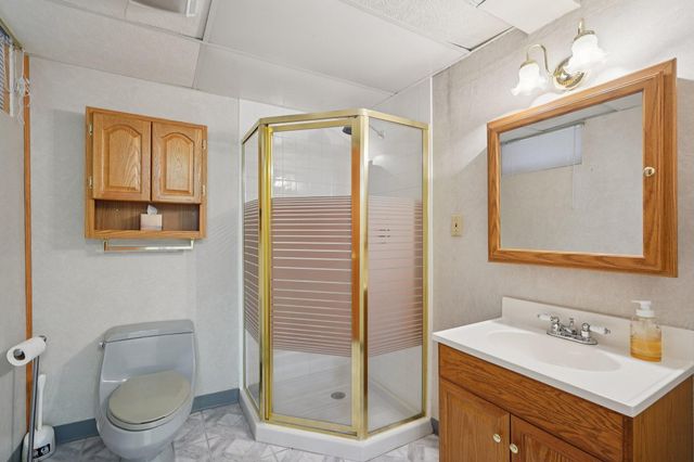 6731 Plymouth Avenue N, Golden Valley, MN 55427