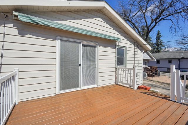 6731 Plymouth Avenue N, Golden Valley, MN 55427