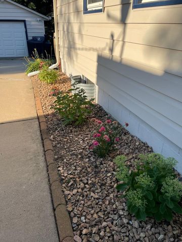 6731 Plymouth Avenue N, Golden Valley, MN 55427