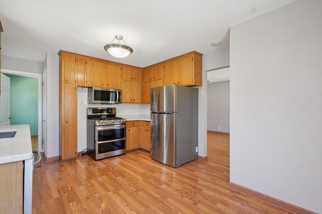 6731 Plymouth Avenue N, Golden Valley, MN 55427