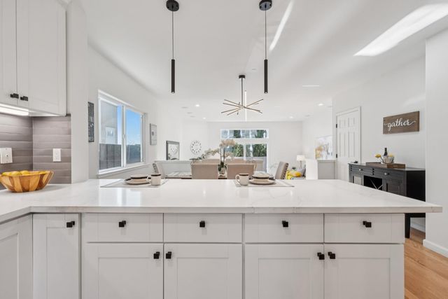 15675 Liberty Street, San Leandro, CA 94578