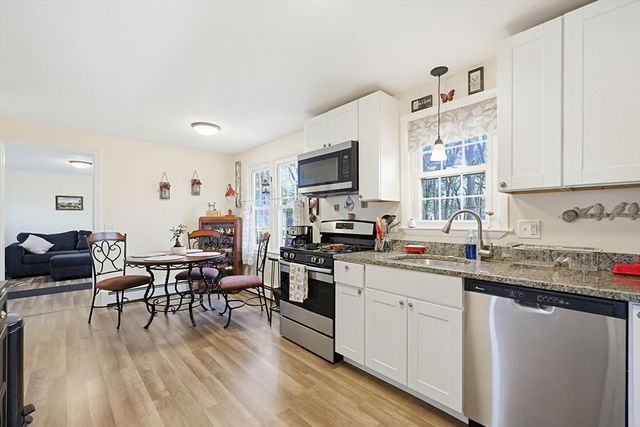 9 Forestdale Rd, Paxton, MA 01612