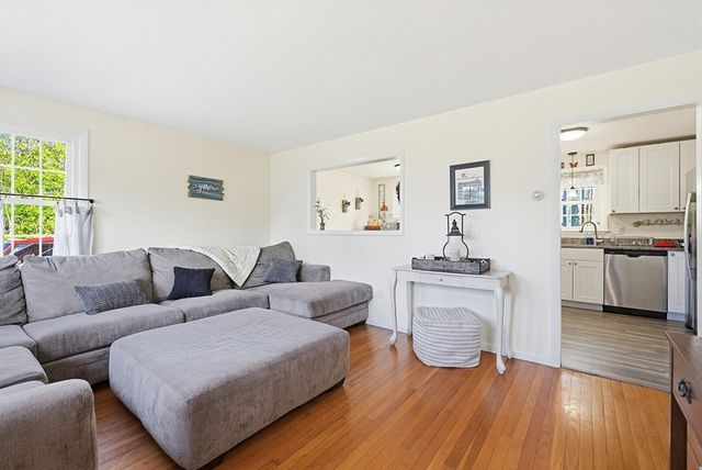 9 Forestdale Rd, Paxton, MA 01612