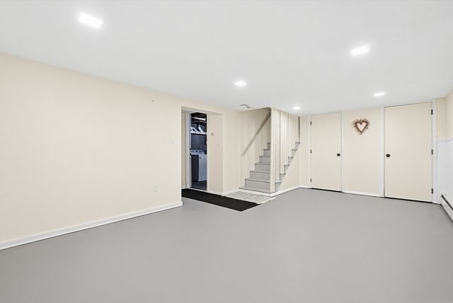 9 Forestdale Rd, Paxton, MA 01612