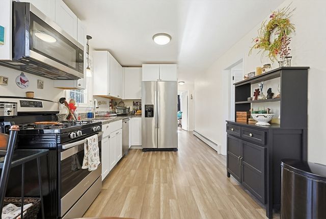 9 Forestdale Rd, Paxton, MA 01612