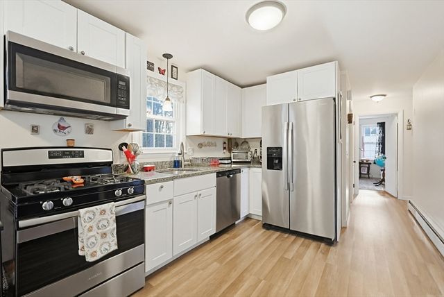 9 Forestdale Rd, Paxton, MA 01612