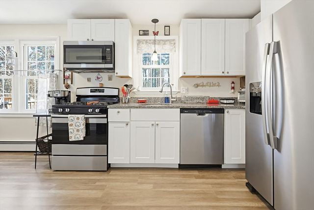 9 Forestdale Rd, Paxton, MA 01612