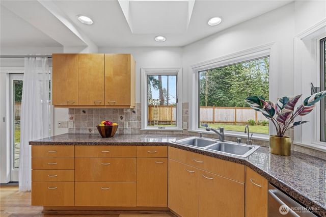 2507 Medina Circle, Medina, WA 98039